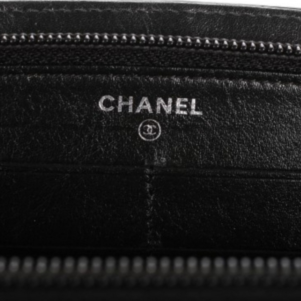 CHANEL Patent Trousse Maquil Clutch Wallet Black Like New - Picture 12 of 17
